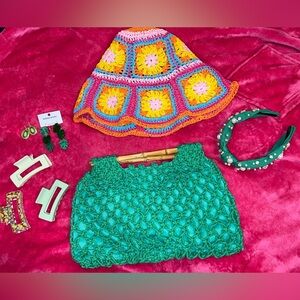 Women’s green hand bag and accessories